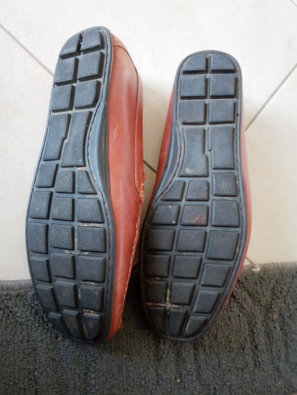 1901 Men's Tan Leather Slip-On Loafers - Picture 5 of 6
